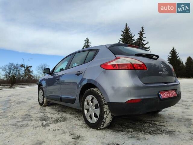 Синій Рено Меган, об'ємом двигуна 1.6 л та пробігом 192 тис. км за 6350 $, фото 4 на Automoto.ua