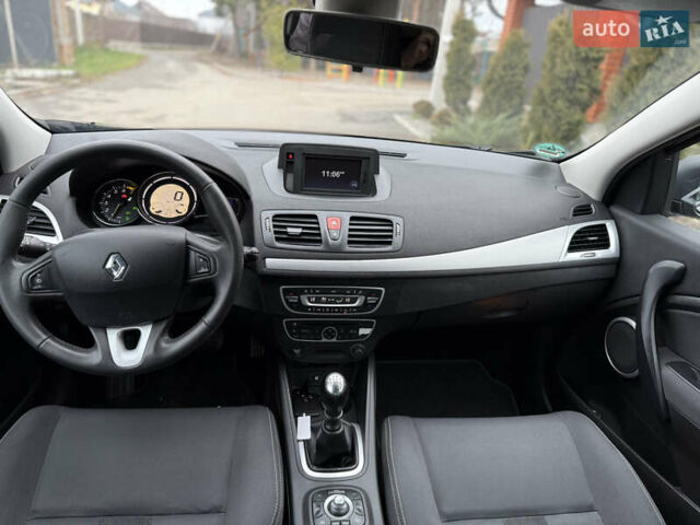 Синий Рено Меган, объемом двигателя 0 л и пробегом 200 тыс. км за 6600 $, фото 50 на Automoto.ua
