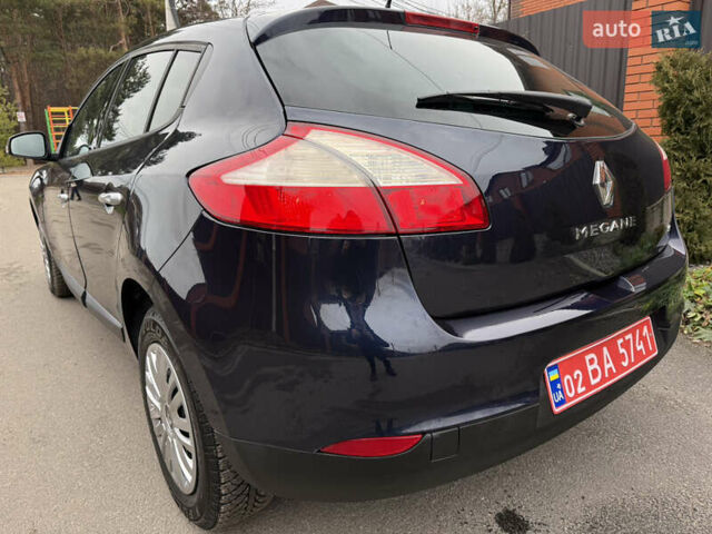 Синий Рено Меган, объемом двигателя 0 л и пробегом 200 тыс. км за 6600 $, фото 9 на Automoto.ua