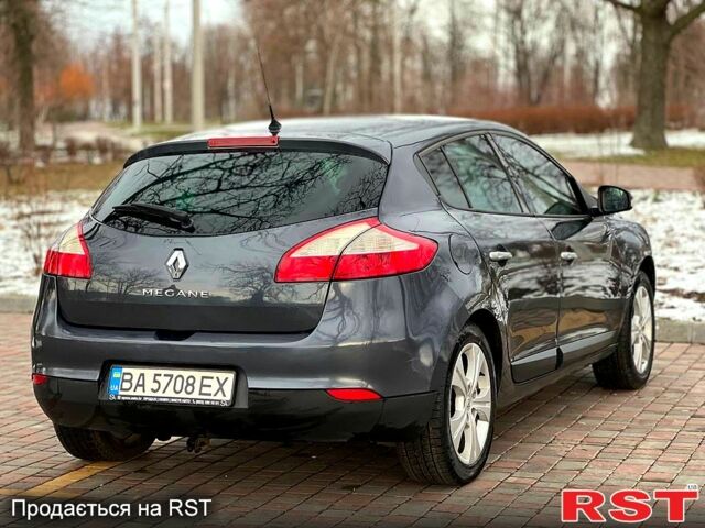 Рено Меган 2009 в Кропивницком (Кировограде) на Automoto.ua Синий Рено Меган, объемом двигателя 1.5 л и пробегом 219 тыс. км за 5750 $, фото 2 на Automoto.ua