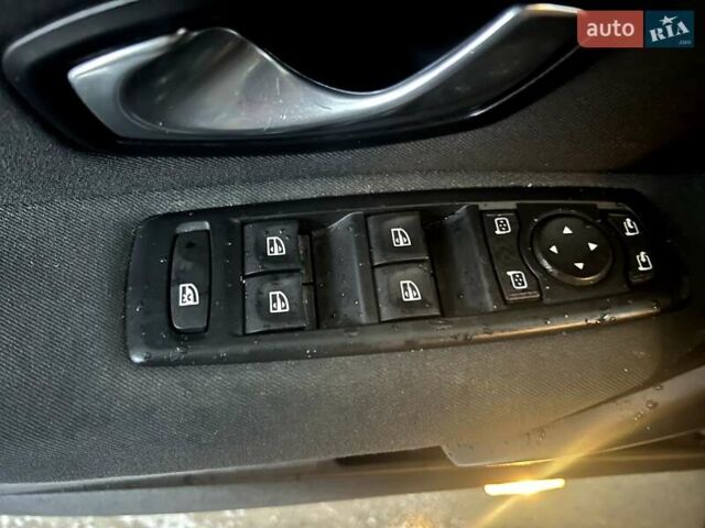 Синій Рено Меган, об'ємом двигуна 1.6 л та пробігом 203 тис. км за 6700 $, фото 8 на Automoto.ua