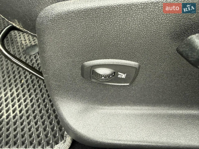 Синій Рено Меган, об'ємом двигуна 1.9 л та пробігом 220 тис. км за 6500 $, фото 13 на Automoto.ua