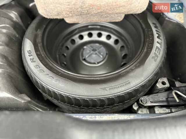 Синий Рено Меган, объемом двигателя 0 л и пробегом 200 тыс. км за 6600 $, фото 55 на Automoto.ua