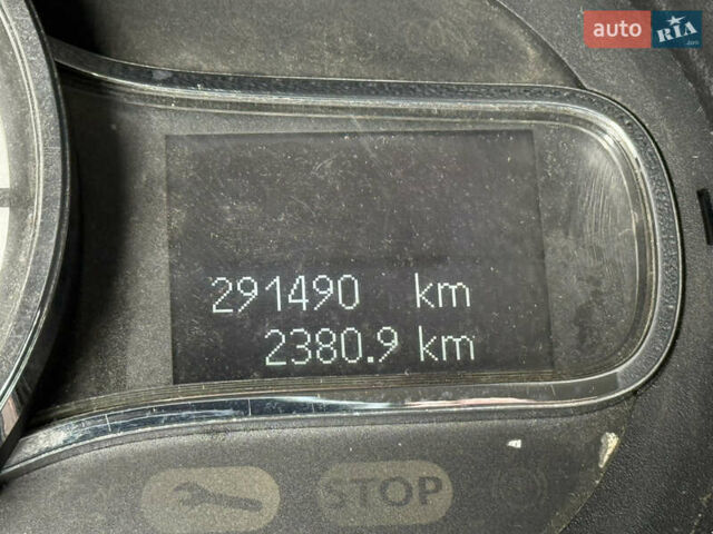 Синий Рено Меган, объемом двигателя 1.46 л и пробегом 290 тыс. км за 4950 $, фото 4 на Automoto.ua