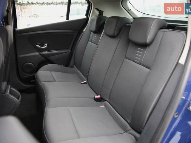 Синий Рено Меган, объемом двигателя 1.6 л и пробегом 239 тыс. км за 6900 $, фото 7 на Automoto.ua