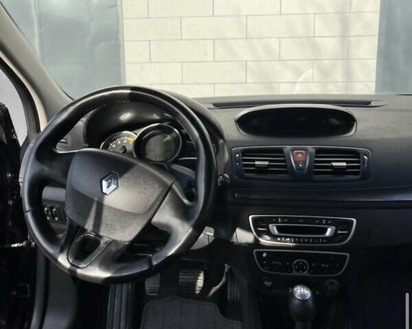 Синий Рено Меган, объемом двигателя 1.6 л и пробегом 187 тыс. км за 7150 $, фото 26 на Automoto.ua