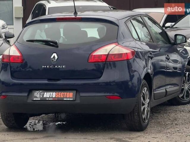 Рено Меган 2009 у Харкові на Automoto.ua Синій Рено Меган, об'ємом двигуна 1.6 л та пробігом 239 тис. км за 7200 $, фото 10 на Automoto.ua