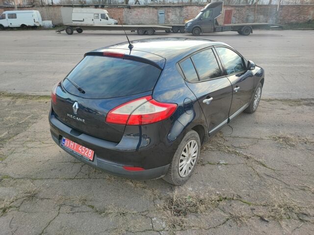Синий Рено Меган, объемом двигателя 0 л и пробегом 203 тыс. км за 6600 $, фото 2 на Automoto.ua