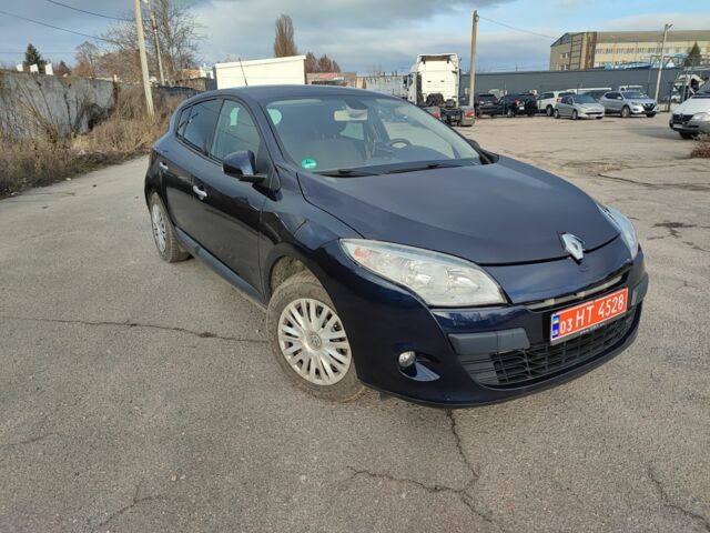 Синий Рено Меган, объемом двигателя 0 л и пробегом 203 тыс. км за 6600 $, фото 4 на Automoto.ua