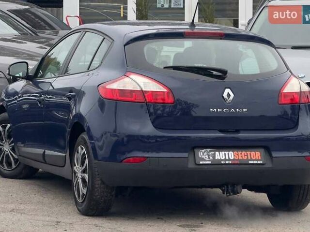 Рено Меган 2009 у Харкові на Automoto.ua Синій Рено Меган, об'ємом двигуна 1.6 л та пробігом 239 тис. км за 7200 $, фото 7 на Automoto.ua