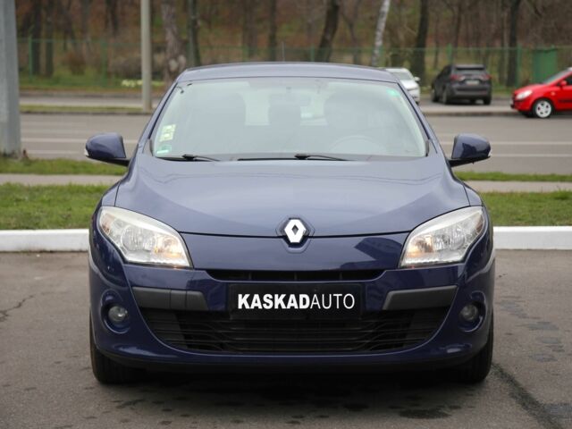 Синий Рено Меган, объемом двигателя 1.6 л и пробегом 239 тыс. км за 6900 $, фото 1 на Automoto.ua