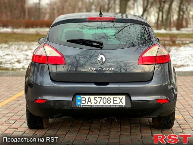 Рено Меган 2009 в Кропивницком (Кировограде) на Automoto.ua Синий Рено Меган, объемом двигателя 1.5 л и пробегом 219 тыс. км за 5750 $, фото 3 на Automoto.ua