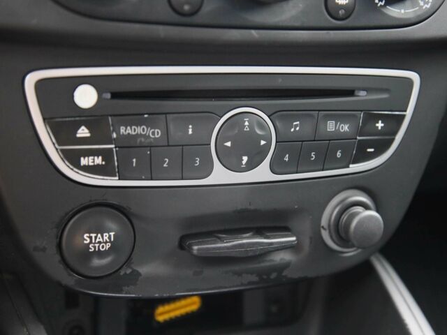 Синий Рено Меган, объемом двигателя 1.6 л и пробегом 239 тыс. км за 6900 $, фото 18 на Automoto.ua