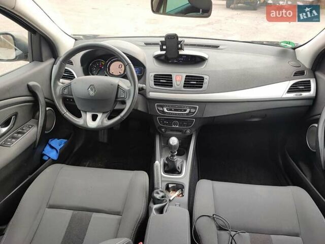 Синий Рено Меган, объемом двигателя 1.6 л и пробегом 203 тыс. км за 6700 $, фото 9 на Automoto.ua