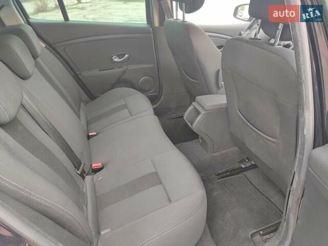 Синий Рено Меган, объемом двигателя 1.6 л и пробегом 203 тыс. км за 6700 $, фото 14 на Automoto.ua