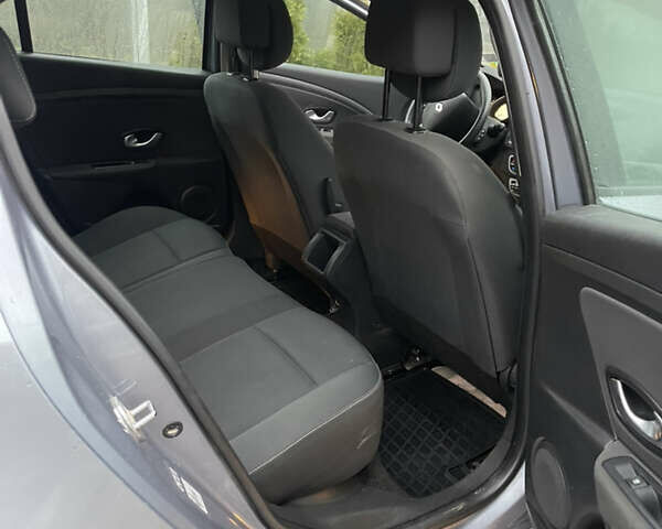 Синий Рено Меган, объемом двигателя 1.6 л и пробегом 167 тыс. км за 7000 $, фото 10 на Automoto.ua