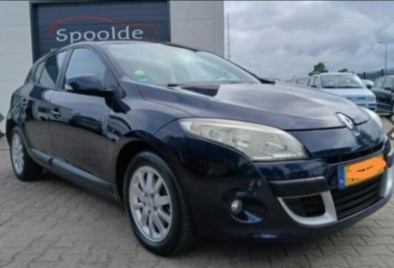 Синий Рено Меган, объемом двигателя 0 л и пробегом 220 тыс. км за 7100 $, фото 15 на Automoto.ua