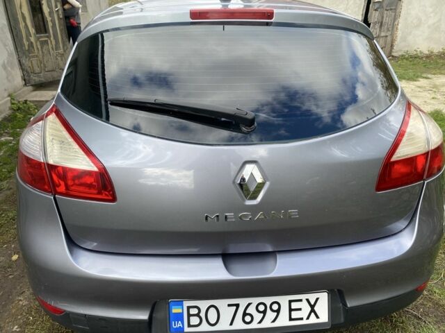 Рено Меган 2009 в Тернополе на Automoto.ua Синий Рено Меган, объемом двигателя 1.5 л и пробегом 288 тыс. км за 5999 $, фото 3 на Automoto.ua