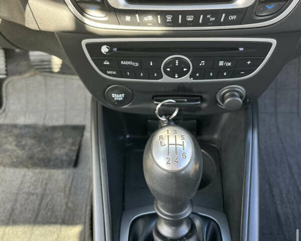 Синий Рено Меган, объемом двигателя 1.6 л и пробегом 187 тыс. км за 7150 $, фото 28 на Automoto.ua