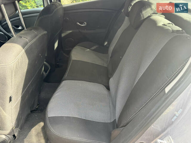 Синий Рено Меган, объемом двигателя 1.46 л и пробегом 290 тыс. км за 4950 $, фото 6 на Automoto.ua