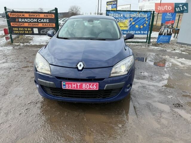 Синий Рено Меган, объемом двигателя 1.6 л и пробегом 242 тыс. км за 7000 $, фото 1 на Automoto.ua