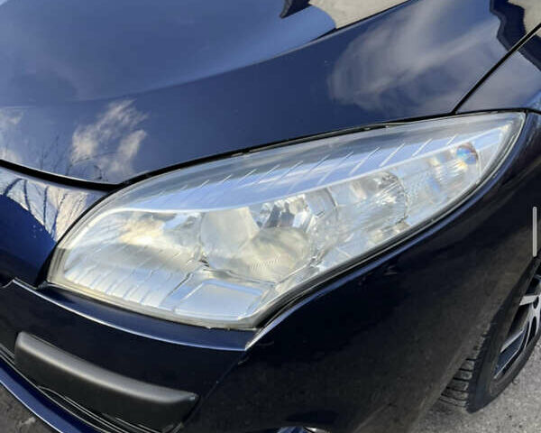 Синий Рено Меган, объемом двигателя 1.6 л и пробегом 187 тыс. км за 7150 $, фото 17 на Automoto.ua