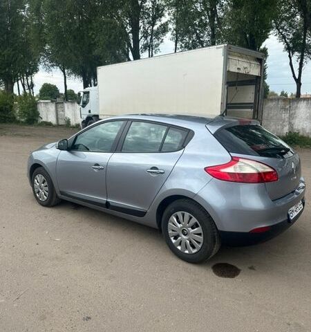 Синий Рено Меган, объемом двигателя 1.6 л и пробегом 216 тыс. км за 7000 $, фото 5 на Automoto.ua