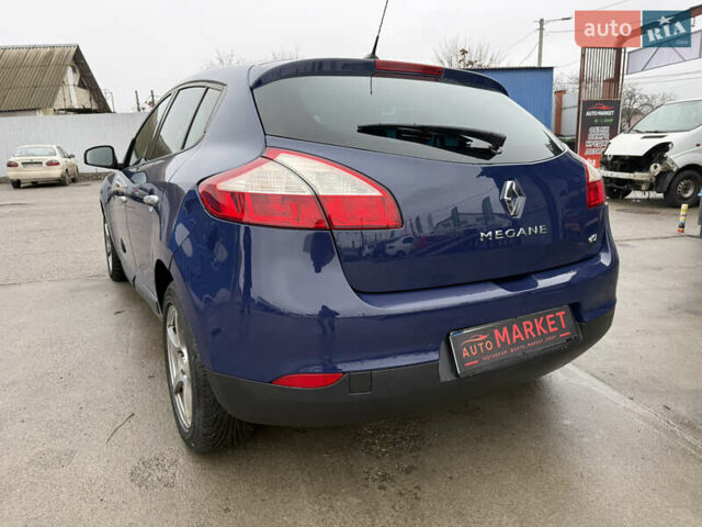 Синій Рено Меган, об'ємом двигуна 1.9 л та пробігом 220 тис. км за 6500 $, фото 5 на Automoto.ua