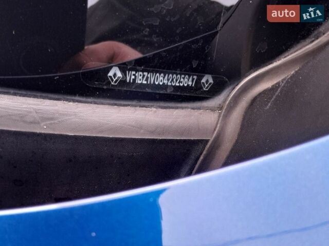Синий Рено Меган, объемом двигателя 1.4 л и пробегом 234 тыс. км за 6300 $, фото 10 на Automoto.ua