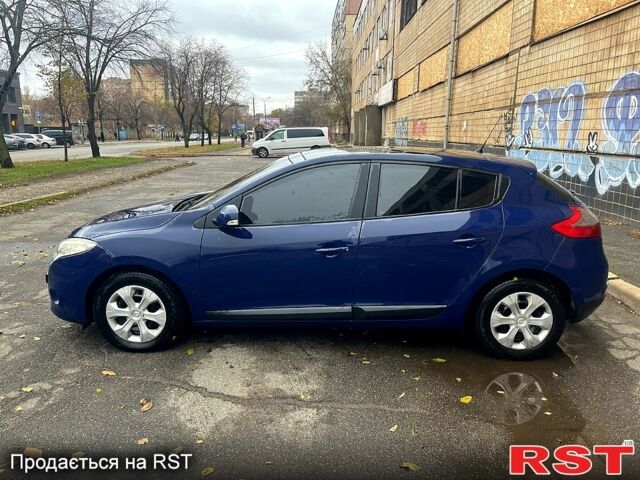 Синий Рено Меган, объемом двигателя 15 л и пробегом 255 тыс. км за 7500 $, фото 1 на Automoto.ua