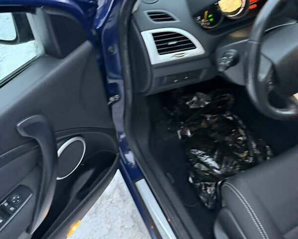Синій Рено Меган, об'ємом двигуна 1.6 л та пробігом 227 тис. км за 6150 $, фото 24 на Automoto.ua