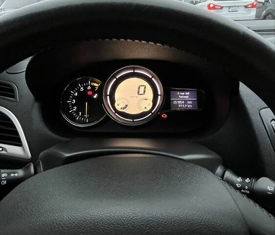 Синий Рено Меган, объемом двигателя 1.6 л и пробегом 252 тыс. км за 5999 $, фото 5 на Automoto.ua