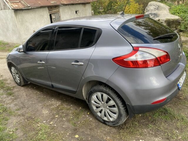 Рено Меган 2009 в Тернополе на Automoto.ua Синий Рено Меган, объемом двигателя 1.5 л и пробегом 288 тыс. км за 5999 $, фото 5 на Automoto.ua