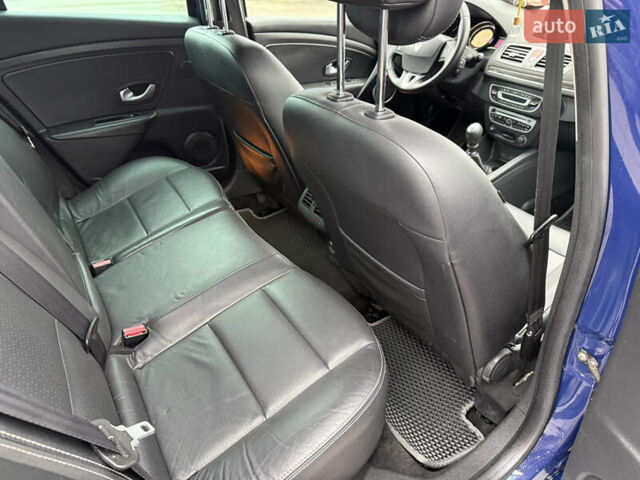 Синій Рено Меган, об'ємом двигуна 1.9 л та пробігом 220 тис. км за 6500 $, фото 21 на Automoto.ua