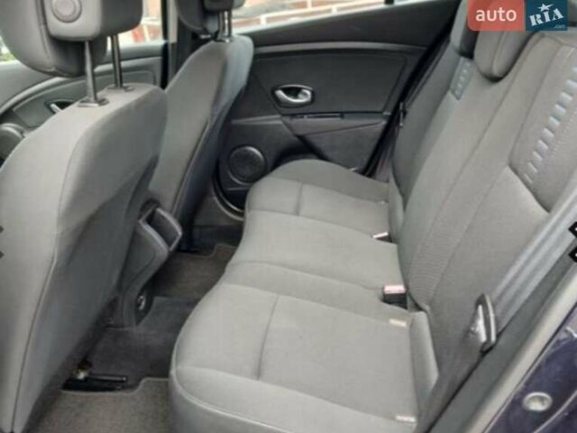 Рено Меган 2009 в Талалаевки на Automoto.ua Синий Рено Меган, объемом двигателя 1.6 л и пробегом 220 тыс. км за 7100 $, фото 7 на Automoto.ua