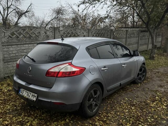 Синий Рено Меган, объемом двигателя 1.5 л и пробегом 406 тыс. км за 5500 $, фото 1 на Automoto.ua