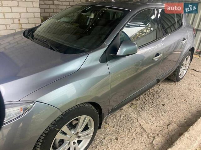Синий Рено Меган, объемом двигателя 1.5 л и пробегом 275 тыс. км за 6950 $, фото 1 на Automoto.ua