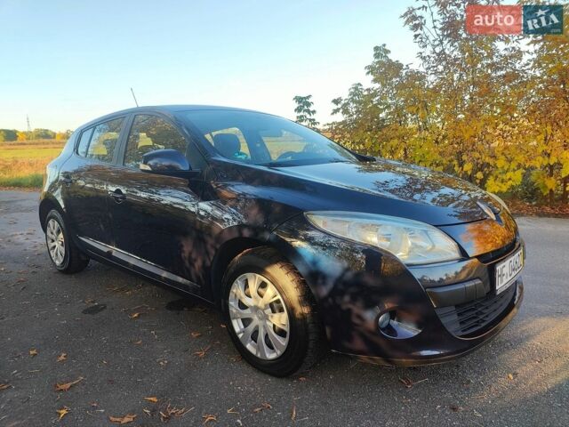 Синий Рено Меган, объемом двигателя 1.6 л и пробегом 202 тыс. км за 6320 $, фото 18 на Automoto.ua
