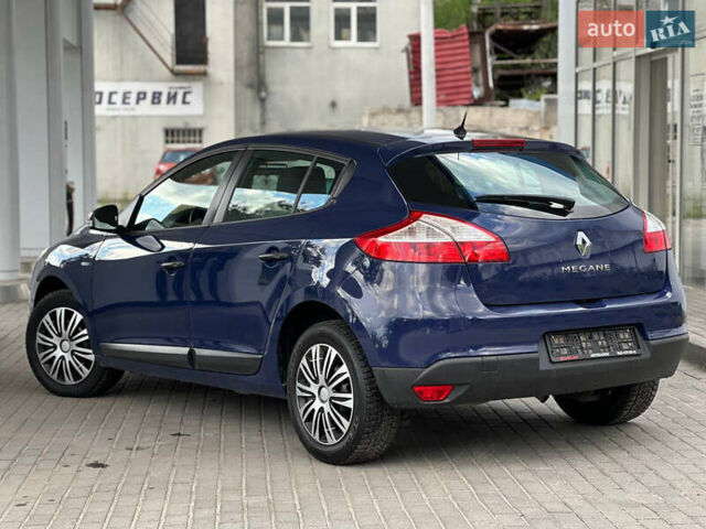 Синій Рено Меган, об'ємом двигуна 1.6 л та пробігом 226 тис. км за 6299 $, фото 6 на Automoto.ua