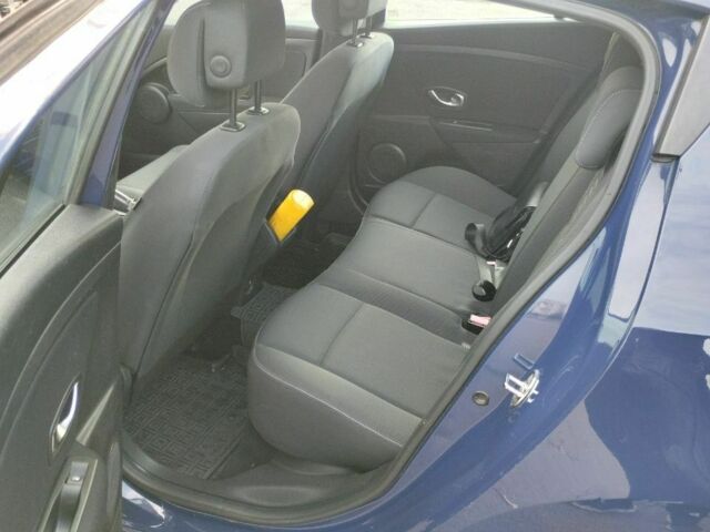 Синий Рено Меган, объемом двигателя 1.6 л и пробегом 290 тыс. км за 6700 $, фото 15 на Automoto.ua