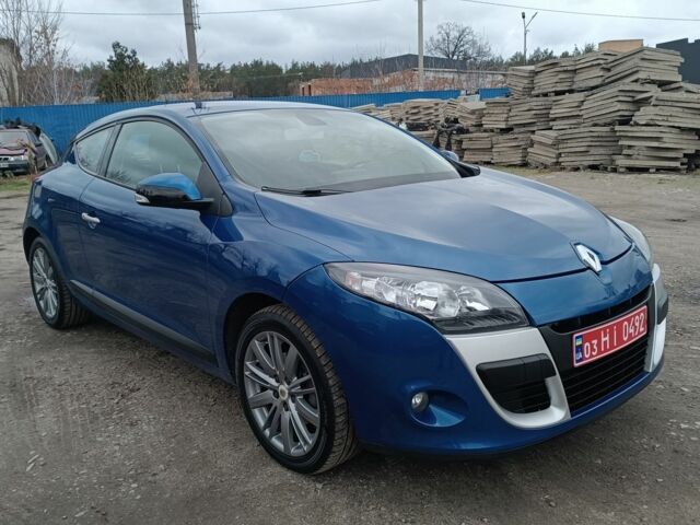 Синий Рено Меган, объемом двигателя 1.6 л и пробегом 217 тыс. км за 7200 $, фото 2 на Automoto.ua