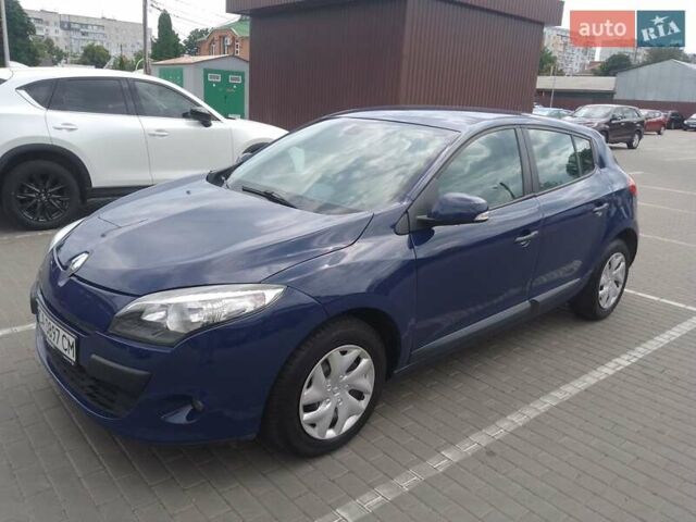 Синий Рено Меган, объемом двигателя 1.5 л и пробегом 209 тыс. км за 6100 $, фото 3 на Automoto.ua
