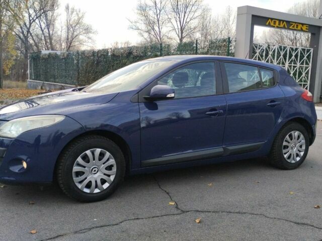 Синий Рено Меган, объемом двигателя 1.6 л и пробегом 290 тыс. км за 6700 $, фото 12 на Automoto.ua