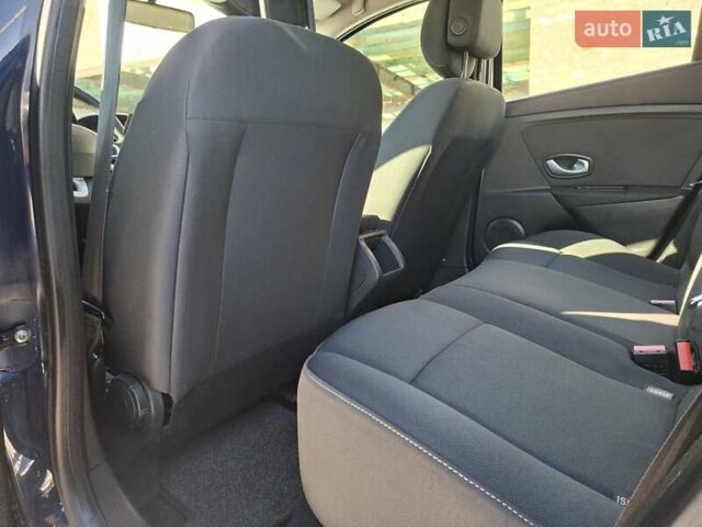 Синий Рено Меган, объемом двигателя 1.6 л и пробегом 146 тыс. км за 6699 $, фото 35 на Automoto.ua