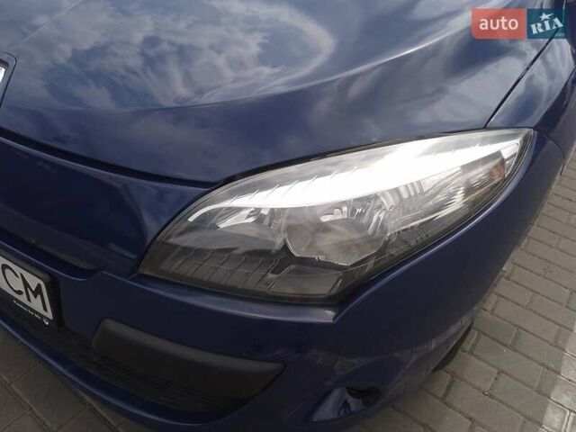 Синий Рено Меган, объемом двигателя 1.5 л и пробегом 209 тыс. км за 6100 $, фото 9 на Automoto.ua