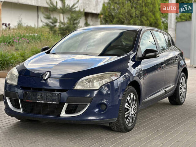 Синій Рено Меган, об'ємом двигуна 1.6 л та пробігом 226 тис. км за 6299 $, фото 2 на Automoto.ua