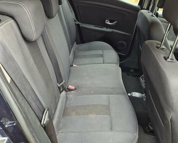 Синий Рено Меган, объемом двигателя 2 л и пробегом 231 тыс. км за 5800 $, фото 16 на Automoto.ua