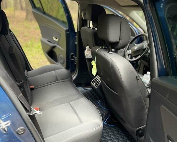 Синий Рено Меган, объемом двигателя 1.6 л и пробегом 298 тыс. км за 6000 $, фото 4 на Automoto.ua