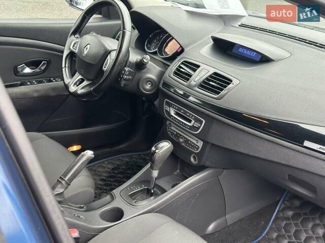 Синий Рено Меган, объемом двигателя 1.6 л и пробегом 298 тыс. км за 6990 $, фото 25 на Automoto.ua