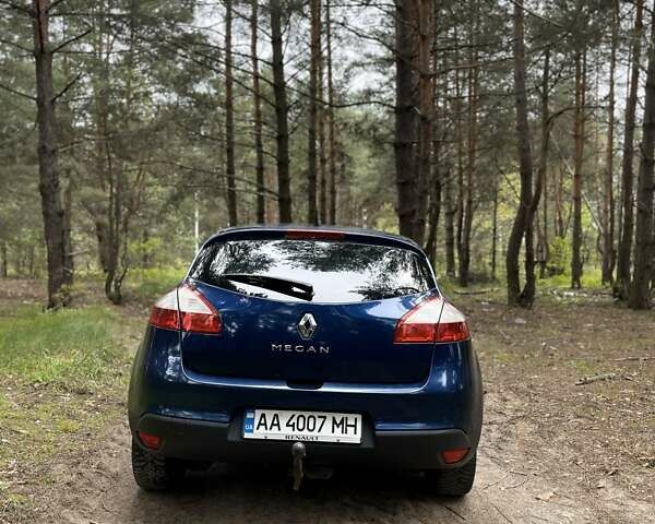 Синий Рено Меган, объемом двигателя 1.6 л и пробегом 298 тыс. км за 6000 $, фото 1 на Automoto.ua